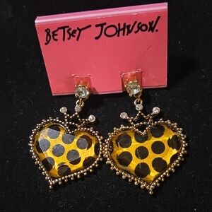 Betsey Johnson NWT Yellow and Black Polka Dot Heart Earrings